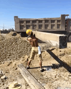 c144b23348d8613e89d987a8d1829d64.gif