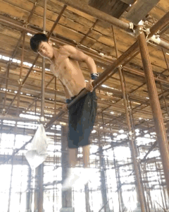 65f9b76d2fd2c7f0225ff4aabae8ddd8.gif