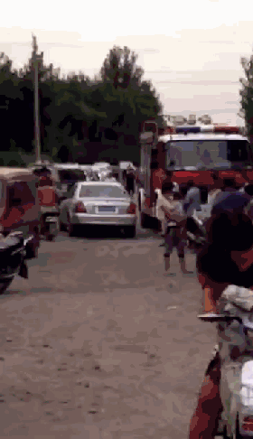 de8c06088737fd9a32eeed9b10e79c81.gif