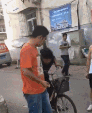 add105fc77f5185503637f24bfda0442.gif