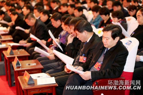 ��ɽ��ʮ�Ľ��˴���λ���¡�ؿ�Ļ����ͼ��