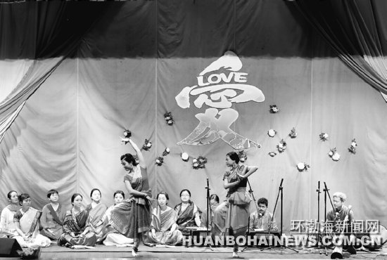 ӡ�ȹŵ������߽���ɽ��У