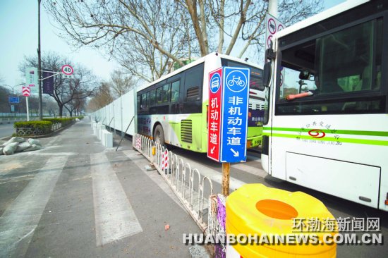 �»�����·�Ͻ�ʩ�� �ܱ�·�ν�ͨѹ��͹��