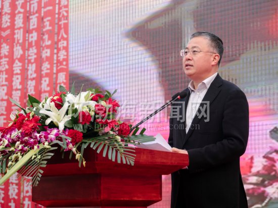 ��ɽ����һ��ϲӭ��У90����