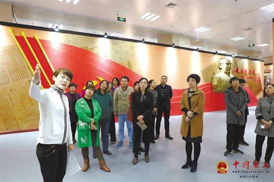 �е����ݾ�������ȵ�������չ