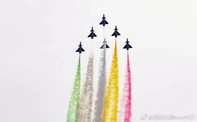 12156891_280676.png